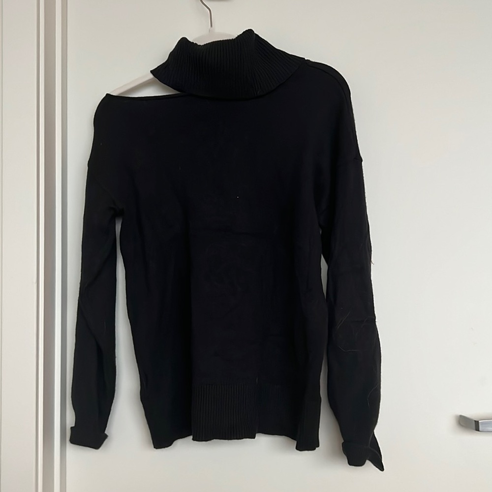 Black sweater cutout